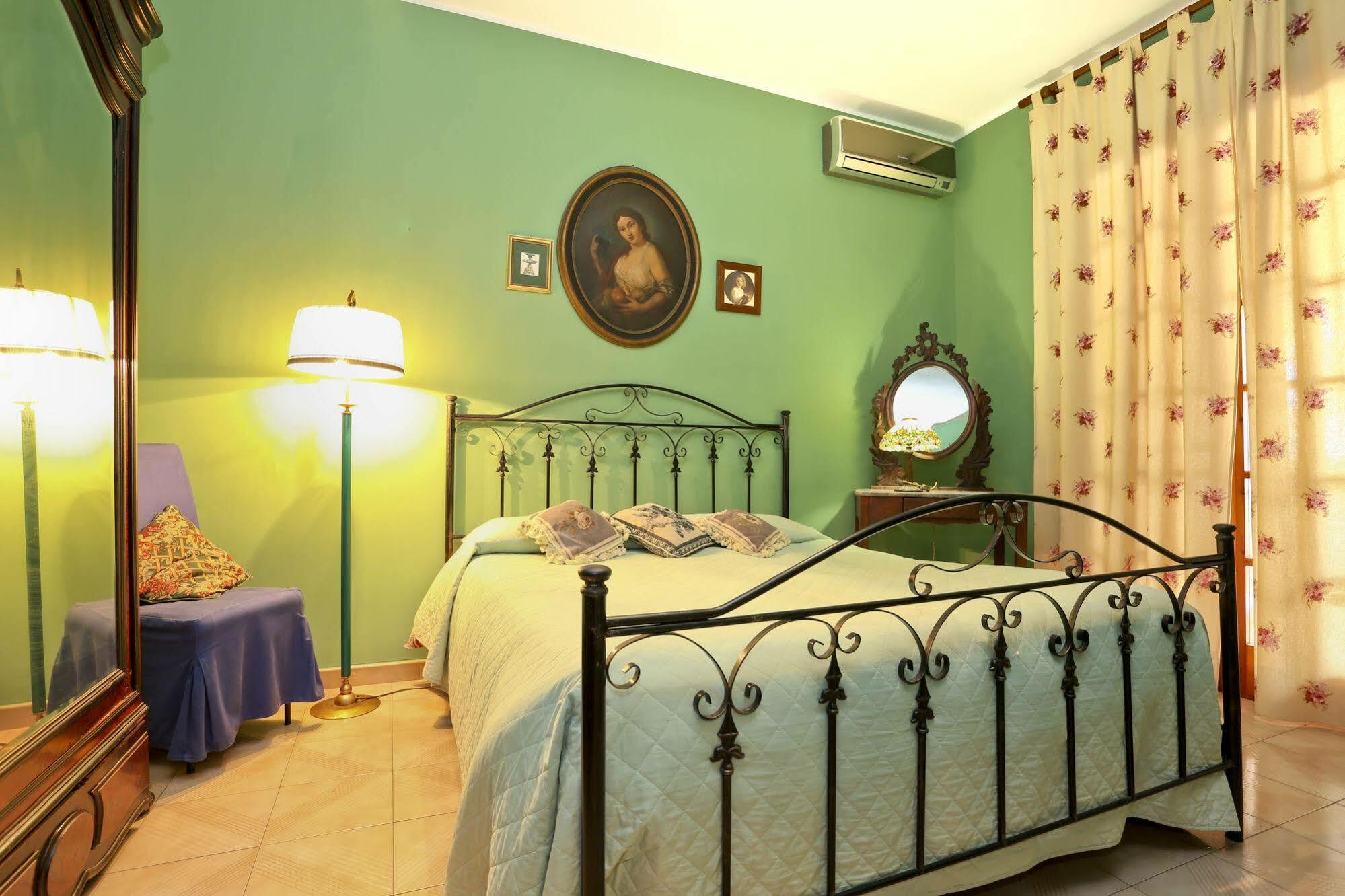 Lecce Guesthouse ภายนอก รูปภาพ